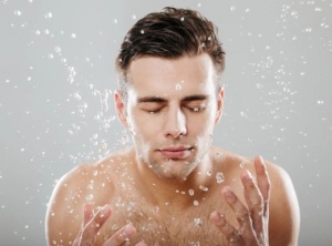 Top 7 Helpful Winter Skincare Tips For Men