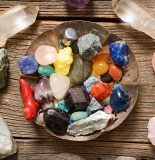 5 Essential Healing Crystals to Shop Right Now