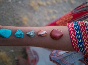 5 Ways to Heal Your Body with Crystals