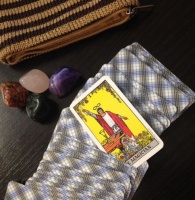 Crystals and Stones for the Tarot