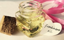 Frankincense Oil : Removes Skin Warts and Moles