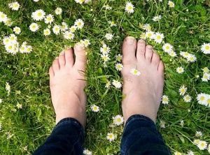 5 Reasons Grounding Will Improve Your Health And Change Your Life
